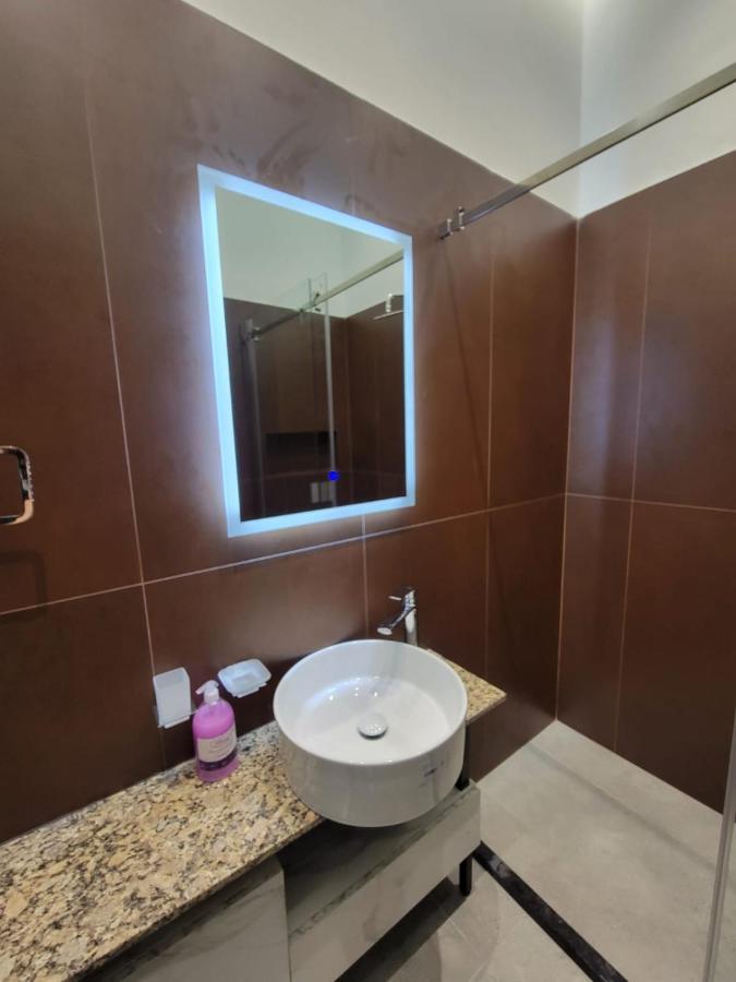 Berhami Studio Apartment Tirana Exteriör bild
